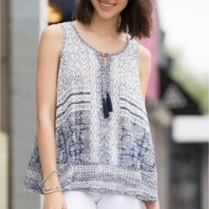 Knitted Blue and White Tank Top Keyhole Cutout Tie